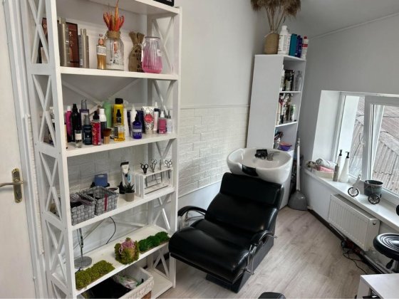 Здам місце під перукаря центр Житомир