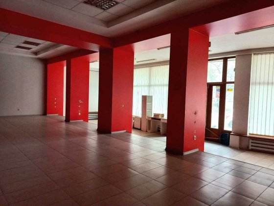 Сдам в аренду просторное коммерческое помещение — ул. Одесская