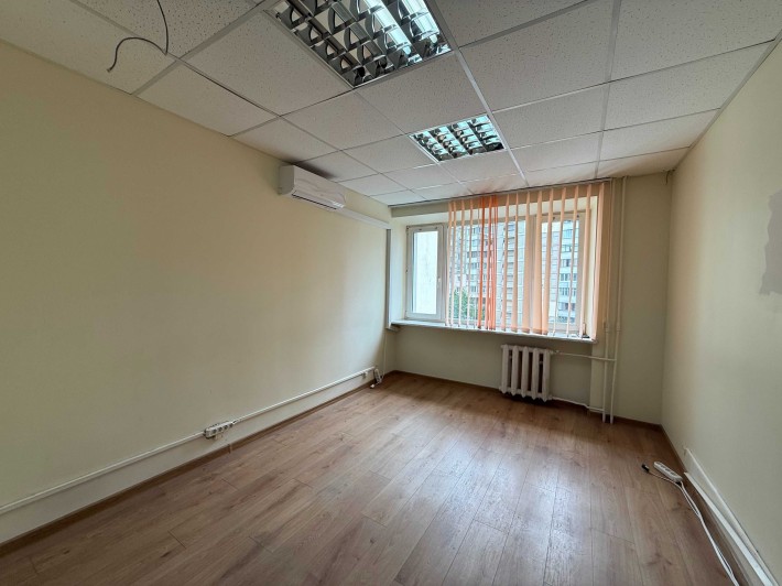 Здам офіс 107 кв.м, метро Житомирська, вул. Ореста Васкула 8а. - фото 1