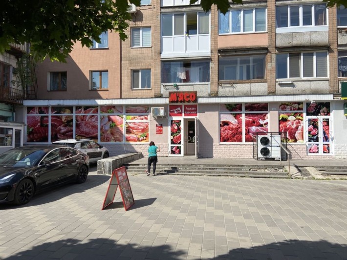 Здам оренда фасад 1 поверх центр ринок приміщення комерція - фото 1