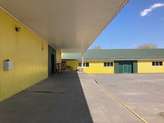 Оренда складського комплексу 1000 м² з рампою  біля Вінниці. Винница