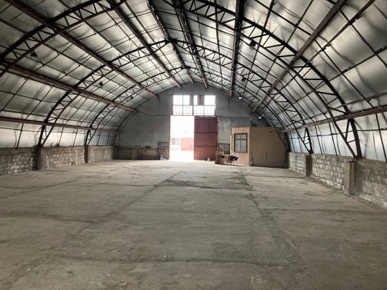 Оренда ангару у Вінниці біля Ж/Д вокзалу, заїзд фури, охорона Винница