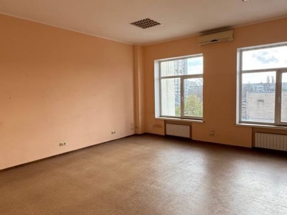 Без%.Кібальчича 2 а, 32 кв під офіс, спорт, студію,швейн. цех Киев