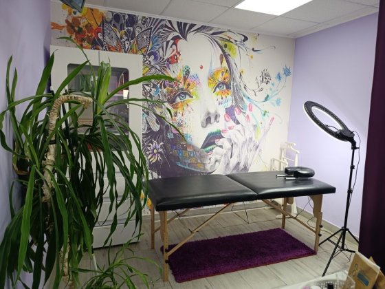 Оренда робочого місця масажиста, косметолога або майстра перманенту Житомир