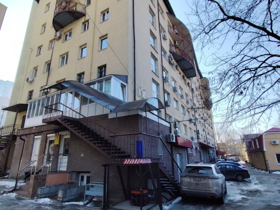 Сдаётся офис 182 кв.м, отдельное крыло, кабинетный тип, Гоголя 15а Дніпро