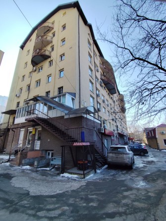 Сдаётся офис 182 кв.м, отдельное крыло, кабинетный тип, Гоголя 15а - фото 1
