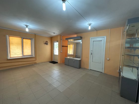 Приміщення  30кв.м з окремим входом, 3500.