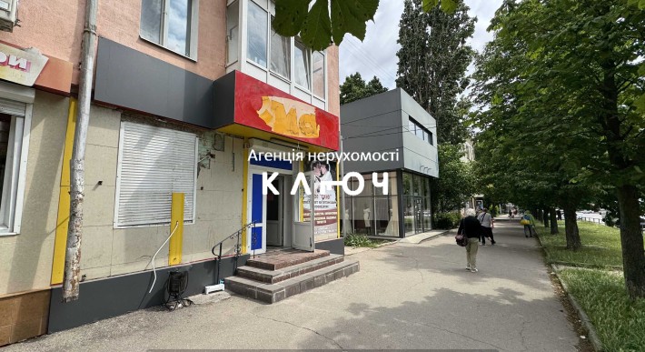 Оренда приміщення по вул. Соборна, напроти "Критого ринку" - фото 1