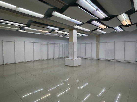 Здам в оренду торгову площу 200 м.кв. Вінниця