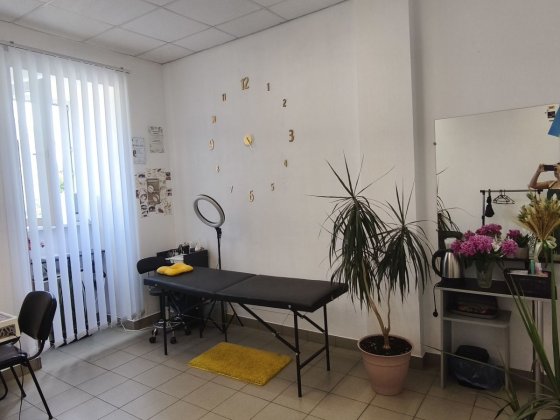 Здам місце в кабінеті Винница