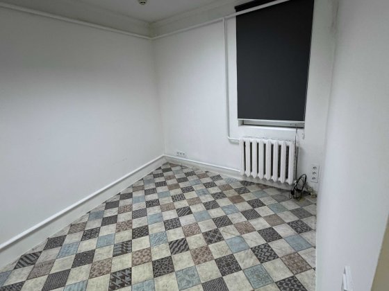 Офісне приміщення Контрактова площа, вул. Ярославська (13,1 кв.м.) Киев