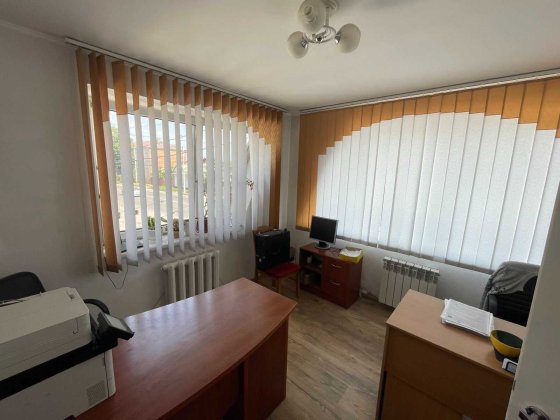 Оренда офісу, р-н Шкільний (комунальні включені) Кропивницкий