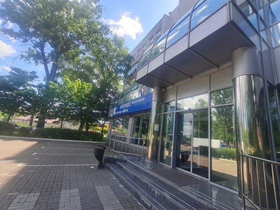 Офісний блок в БЦ, 14 кабінетів, 580 м.кв., генератор, М Дорогожичи Киев