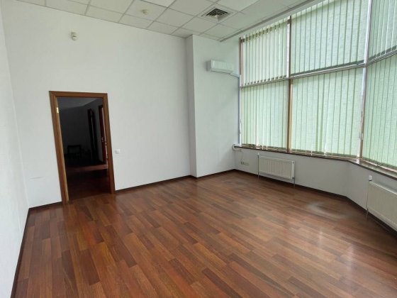 Оренда офісу, БЕЗ%,75 м², Дипломат Холл, Жилянська, Олімпійська Киев