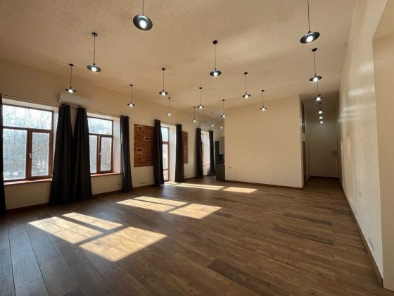 Первая сдача. Сдам в аренду помещение под офис в центре Днепр