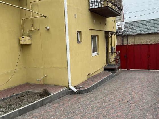 Комплекс приміщень в центрі міста під бізнес та проживання. Кропивницкий