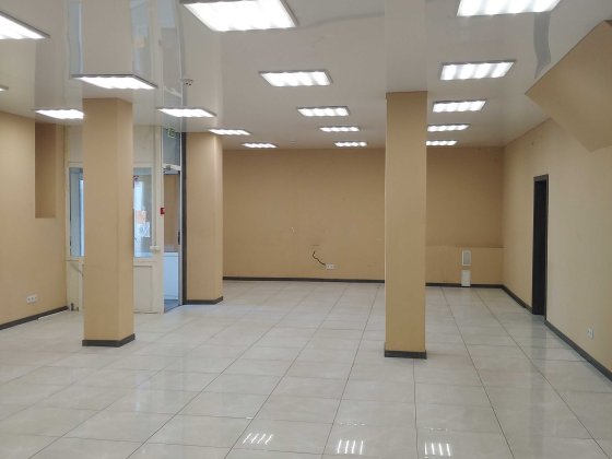 Примiщення 150 кв.м, фасад 2 входа Житомир