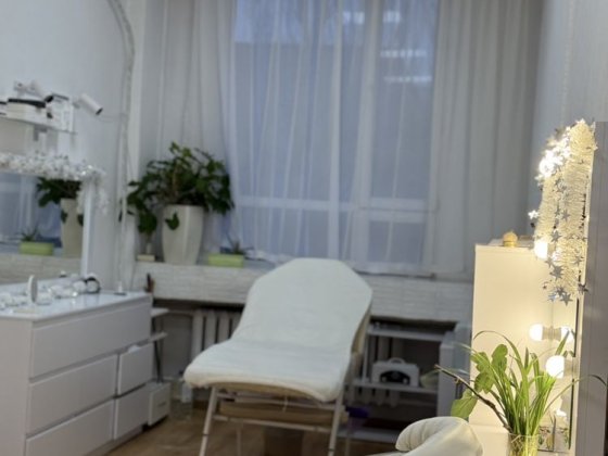 Сдам кабинет кушетку визажный стол субаренда Дніпро