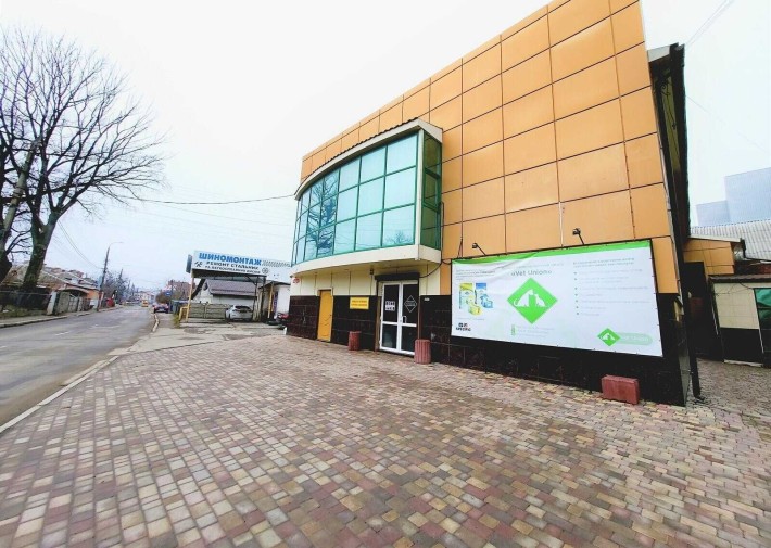 Оренда фасадного приміщення на Старому місті - фото 1