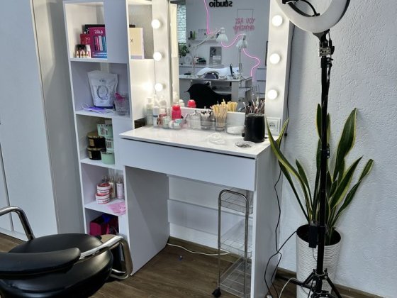 Оренда місця бровиста, візажиста Житомир