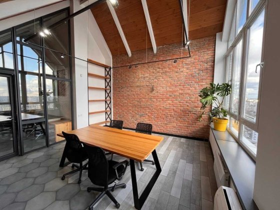 Атмосферний офіс на Позняках Киев