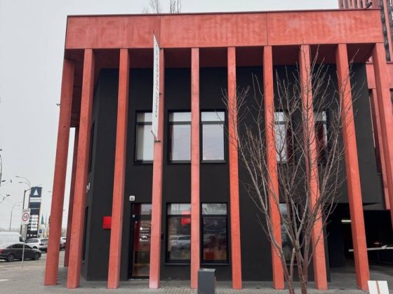 Без комиссии . Аренда 2х этажного офиса с отдельным входом и паркингом Київ