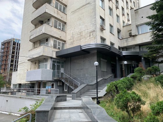 Оренда офісу 1500 м2., фасад, з меблями, Печерськ, метро Звіринецька Киев