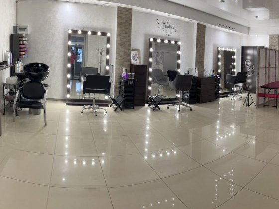 Оренда місця для перукаря або манікюру, перукарське місце Житомир