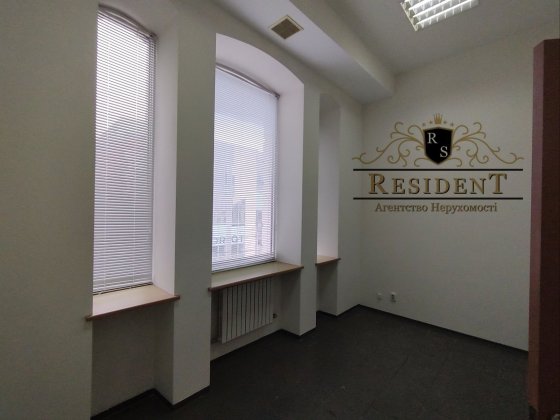 Сдам офис/кабинеты в центре на Владимира Мономаха Днепр