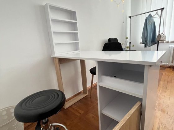 Оренда місця манікюру, кушетки Винница