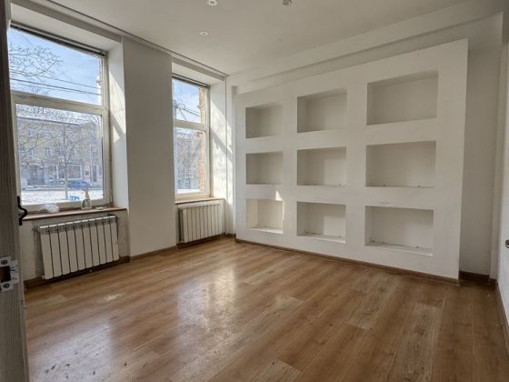 Сдается помещение , офис. Ул. Саятослава Хороброго,30 Дніпро