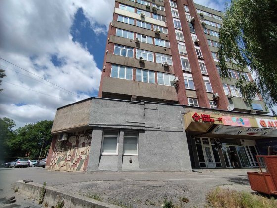 Оренда кутового приміщення вул. Хмельницьке шосе район заводу Аналог Винница