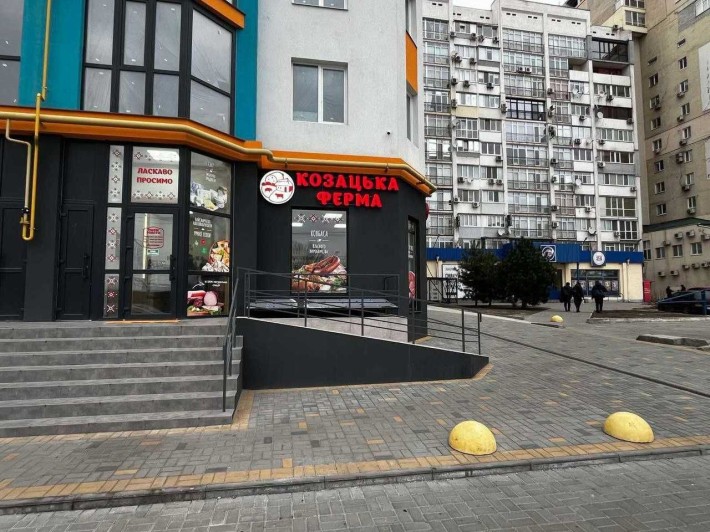 Оренда приміщення бул.Центральний, АТБ - фото 1