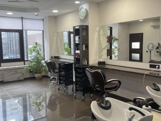 Аренда перукарського крісла. Позняки Київ