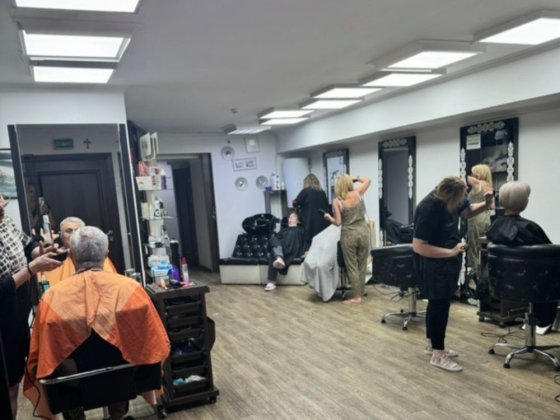 Здаю місце для майстра манікюру,перукаря,косметолога,масажиста. Київ