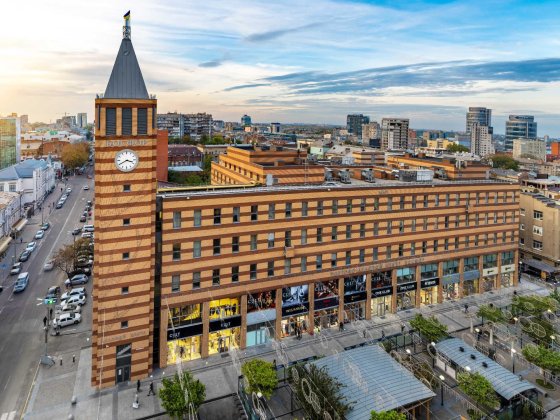 Офісни з генерацією та паркінгом у ТДК Босфор Дніпро