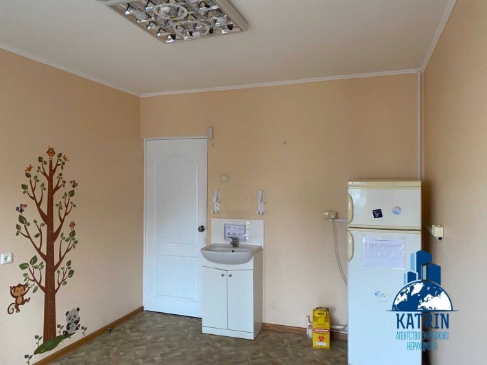 Здам кабінет приміщення 13 м2 жм Перемога пр. Героїв - фото 1