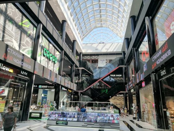 Оренда місця під торговий "острів" від 4-5 кв.м в ТРЦ NEOPLAZA Днепр