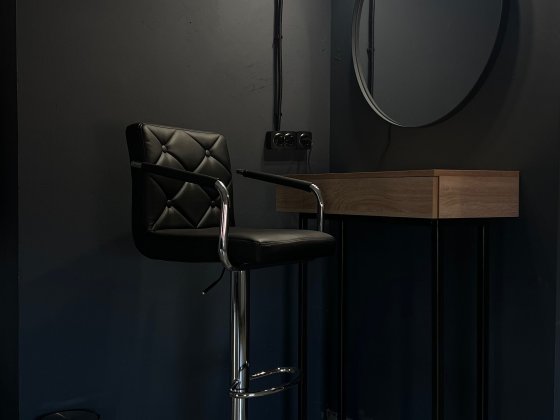 Робоче місце для бровіста Винница