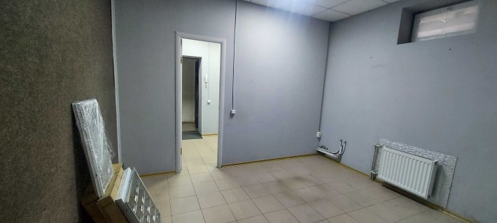 Помещение цоколь  в центре под склад, небольшое производство 22м.кв - фото 1