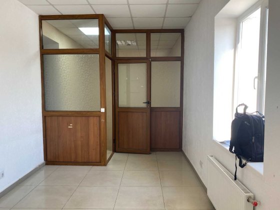 Оренда комерційного приміщення 17м2 3п,Салон масаж,манікюр офіс Киев