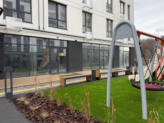 Оренда приміщення в новобудові по вул. Пасічна. Фасадний вхід, вітрини Львів