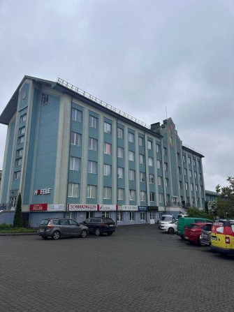 Оренда офісних приміщень від 18 кв.м до 110 кв.м вул. Б.Хмельницького - фото 1