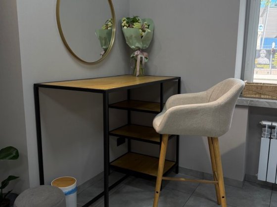 Место бровиста/визажиста аренда