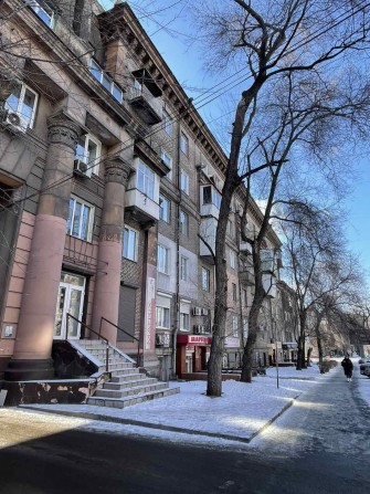 Приміщення у центрі міста вул. Незалежної України/Сталеварів - фото 1