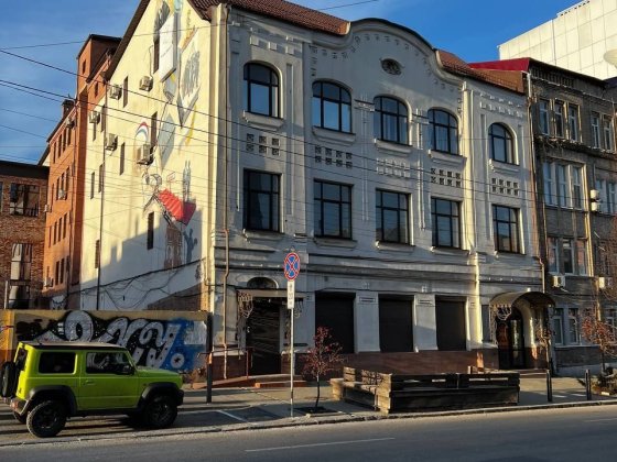 Сдам помещение для творческих людей, 120 кв.м., центр, Артема 4а Дніпро