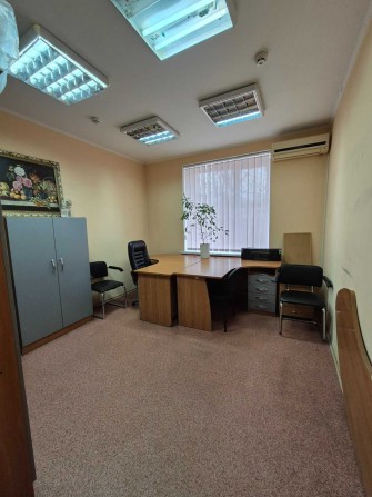 Оренда фасадного приміщення в Печерському районі під будь-який бізнес - фото 1