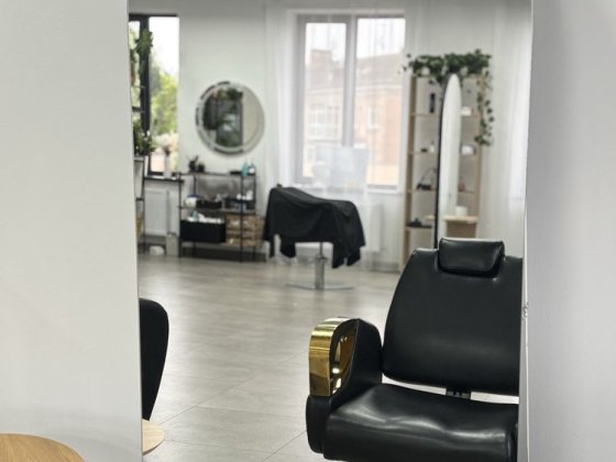 оренда крісла для барбера , центр Винница