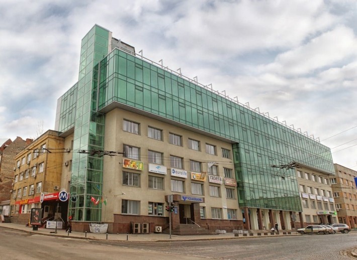 Оренда офісу 60 кв.м. на пл. Петрушевича від власника - фото 1