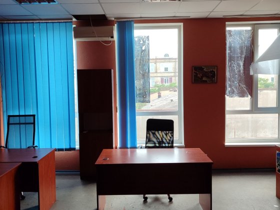 Сдам офис 35 квадратов в центре города